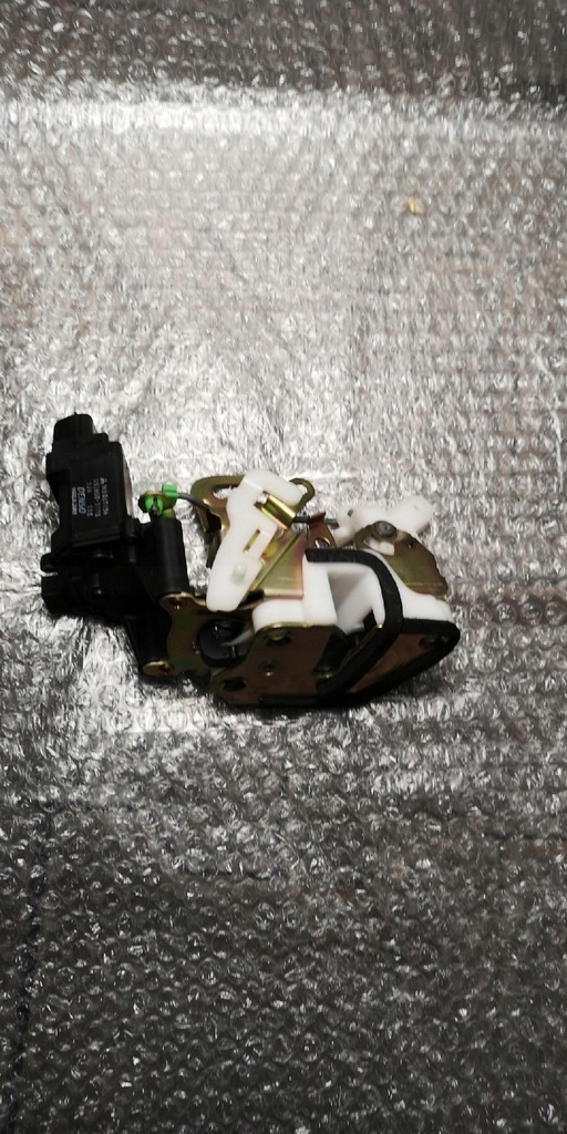 фото №5, Замок дверь mitsubishi galant правый задняя 93-97