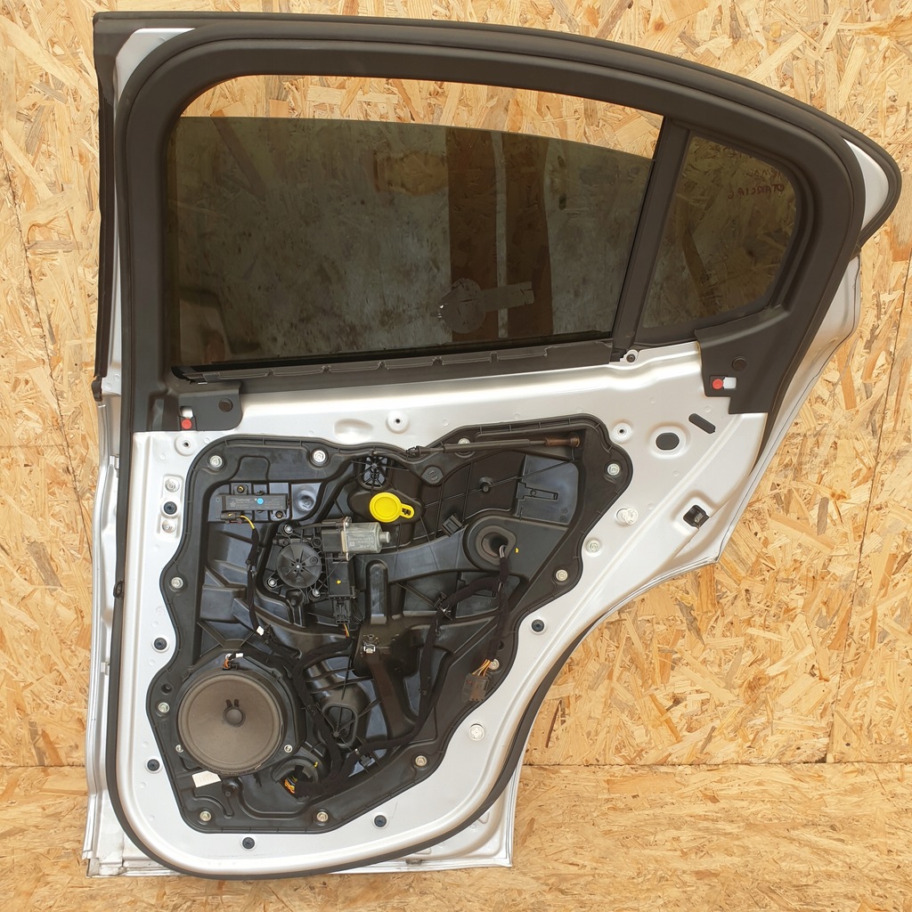 фото №2, Alfa romeo stelvio дверь правый задняя 620