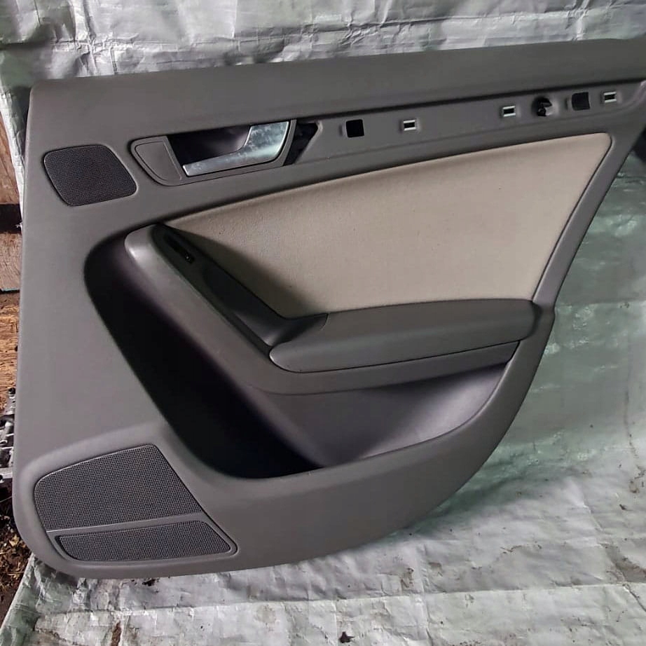 фото №1, Audi a4 b8 обшивка дверь правый задняя eu