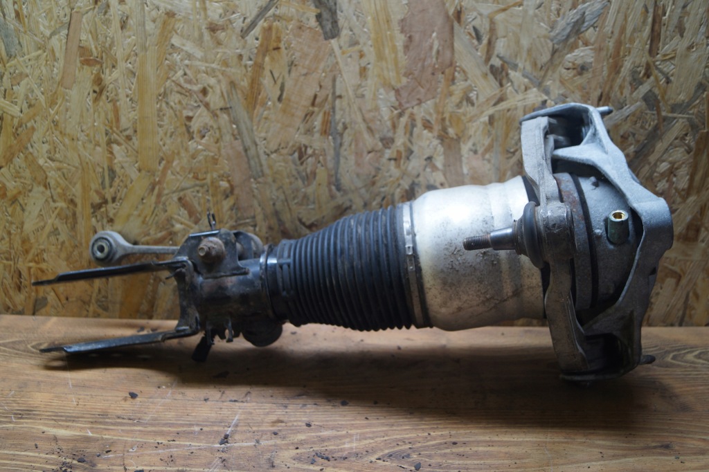 фото №2, Амортизатор пневмоподушка лівий перед audi q7 4l 4.2 fsi