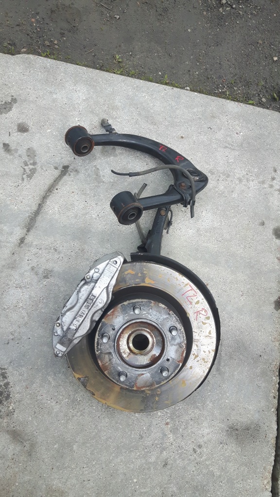 фото №1, Toyota land cruiser 200 v8 поворотний кулак підвіска