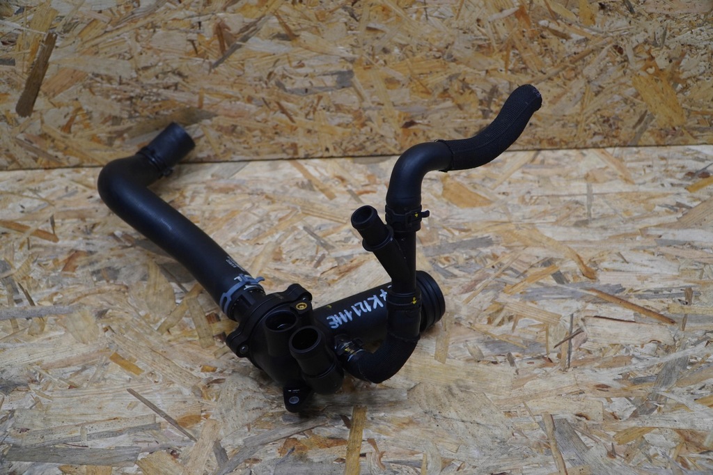 фото №6, Корпус термостата термостат 07k121111e audi a3 8y 2.5 b оригинал 20-