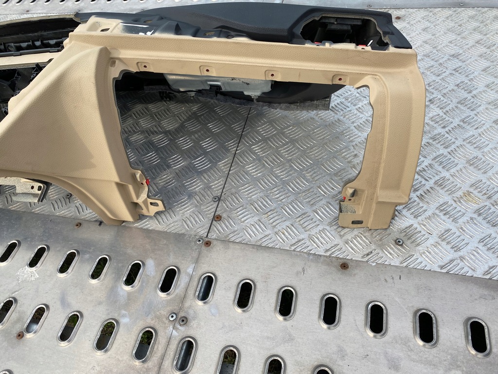 фото №8, С wadą - bmw f30 f31 f32 бежевая приборная панель приборная консоль venetobeige