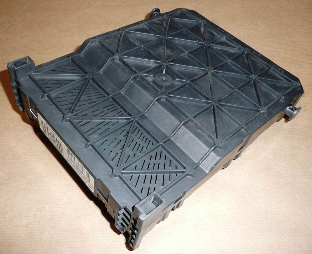 фото №4, Коробка предохранителей peugeot 407