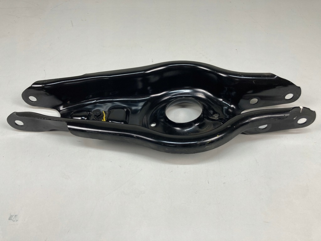 фото №10, Важіль задній нижній tesla model 3