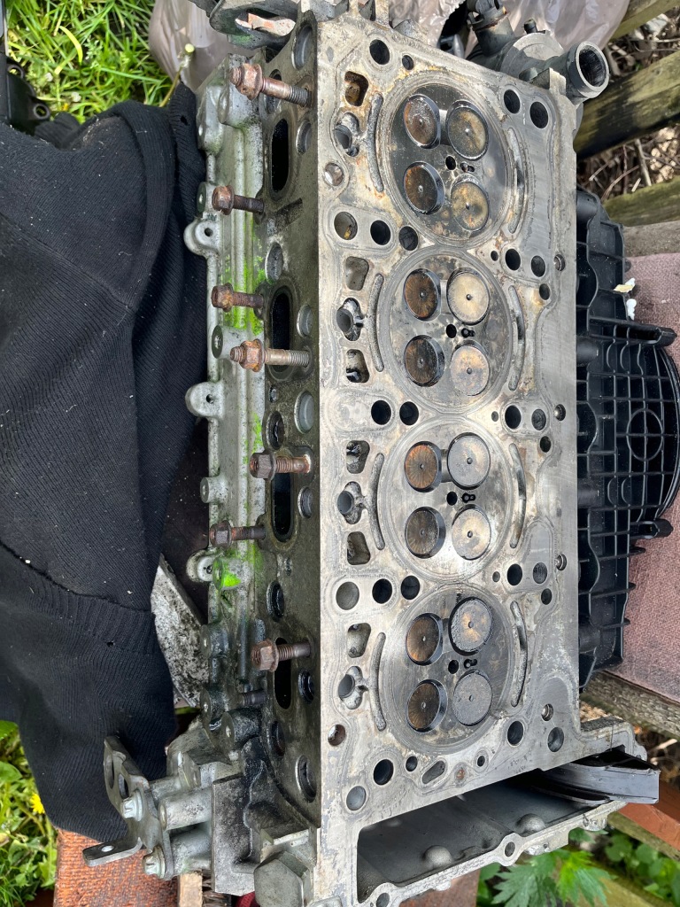 Купити Mercedes sprinter 2013 313 cdi a 651 .982 головка справна