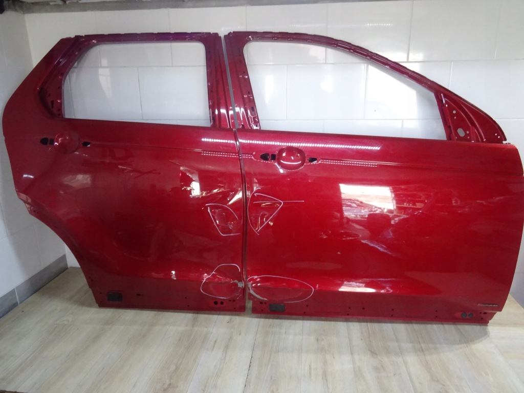 фото №1, Land rover discovery v sport дверь правый перед 16