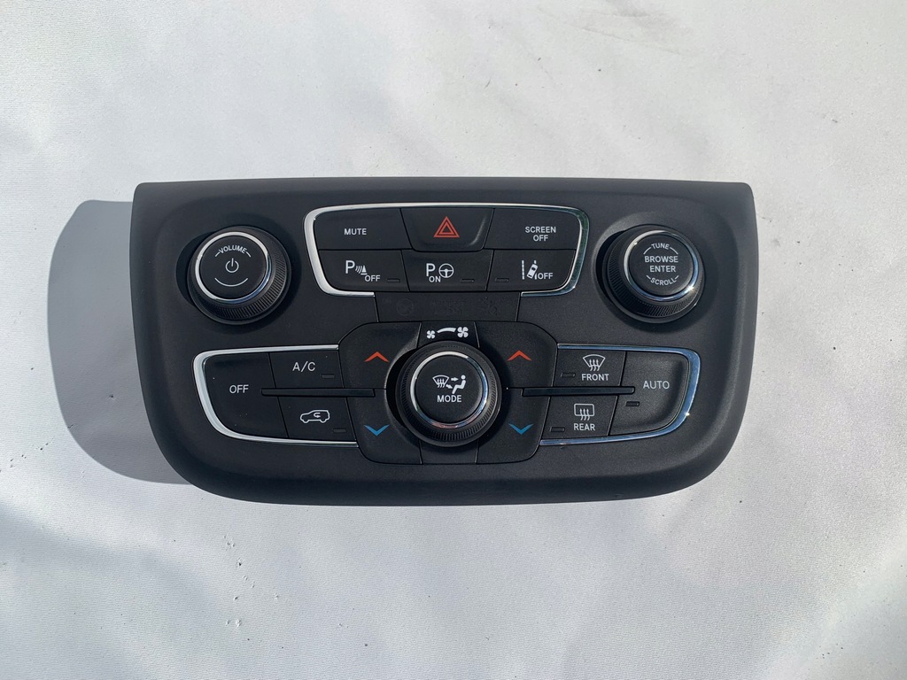 фото №1, Jeep compass 2017 панель кондиционера