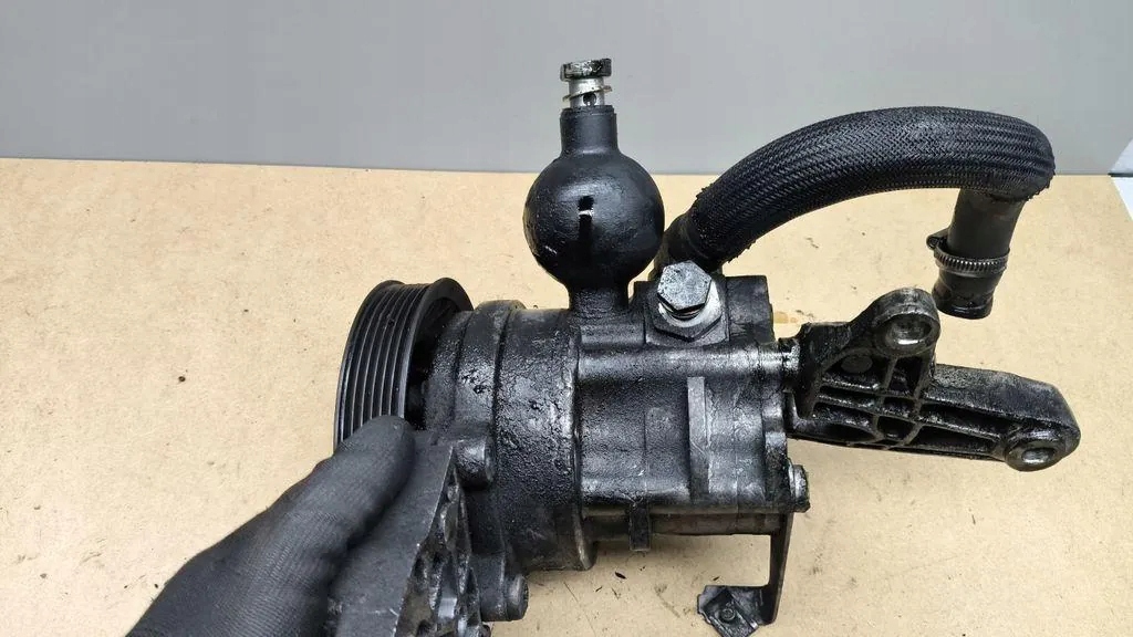 Підсилювач керма bmw 7 e65, e66, e67 61289 3.0l дизель 170kw 2007 Зі Шроту