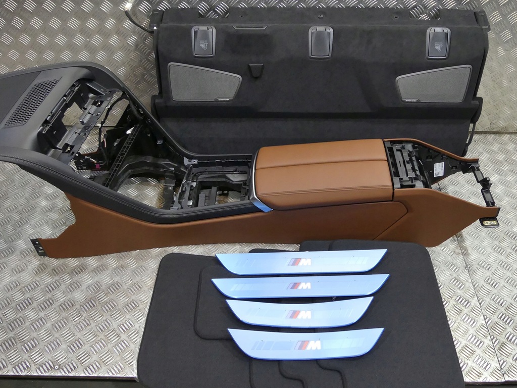 фото №12, Bmw 8 g16 individual оббивка сидіння підігрів вентиляція заднє сидіння обшивки 16 km