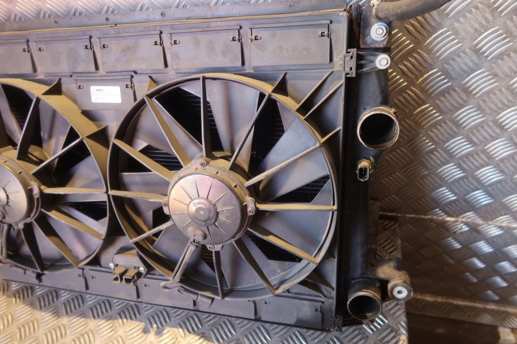 фото №9, Maserati granturismo pas передний вентилятор радиатор радиатор комплект