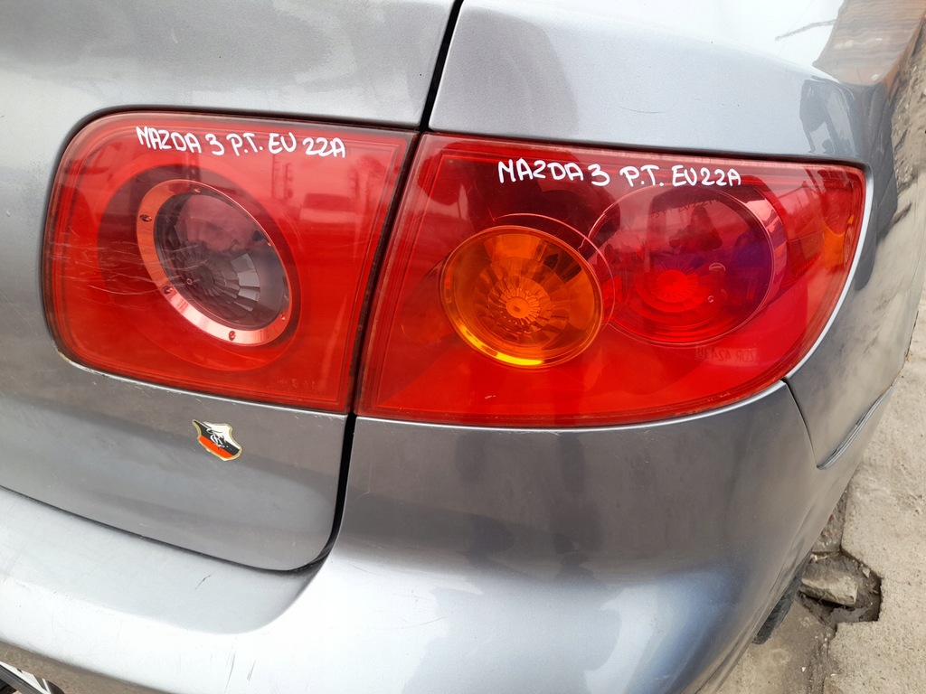 фото №8, Mazda 3 лампа правий задня права задня кришка багажника з кришки w кришка sedan