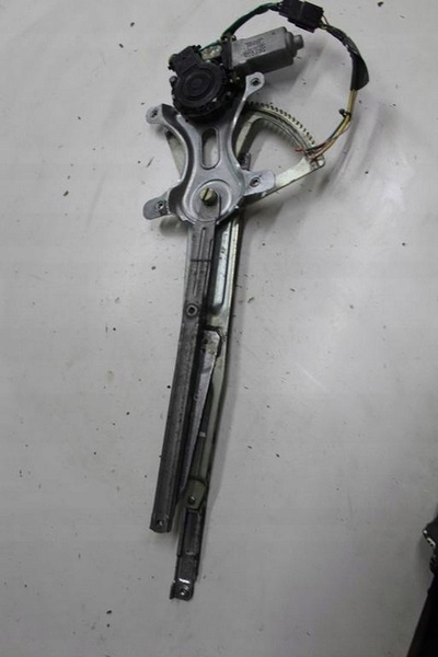 фото №1, Toyota prius 02 подъемник стекло перед правый