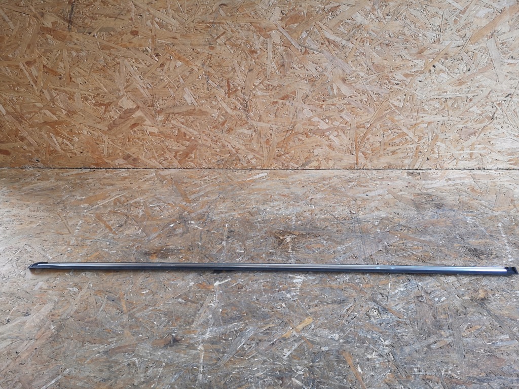 фото №5, Mercedes v-klasa w447 молдинг стекло левый задняя long