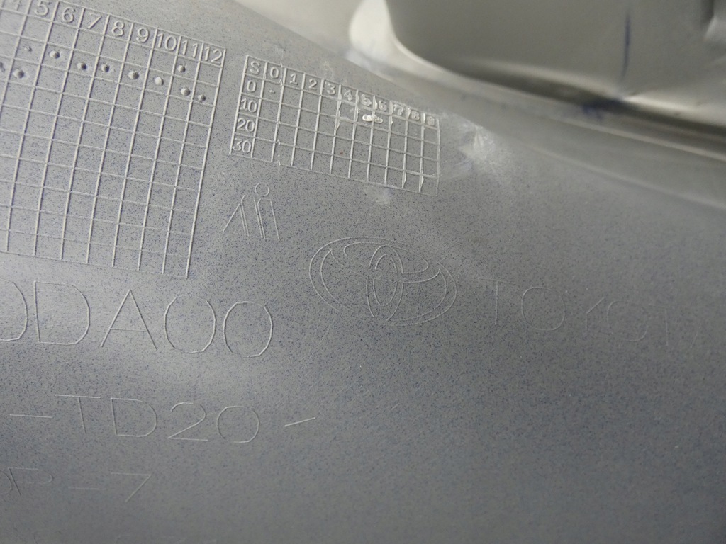 фото №11, Бампер, решітка радіатора, решітка toyota yaris гібрид