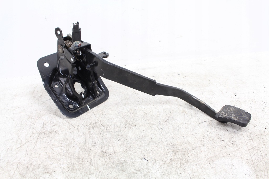 фото №1, Педаль зчеплення mitsubishi asx 1.6i 2013