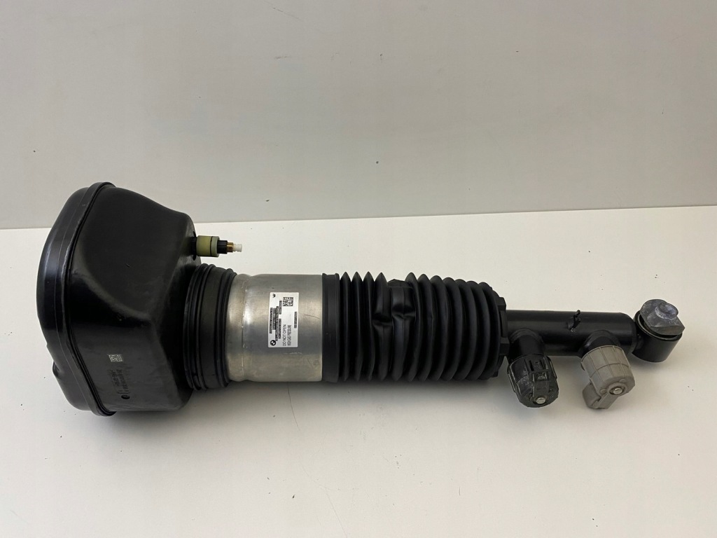 фото №1, Bmw 7 g70 амортизатор левый 13981113 764a1363601 2022-