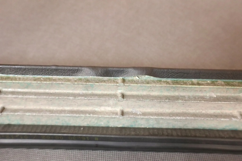 фото №7, Mercedes slk r170 lift защита обивка накладка крыша 1706900108