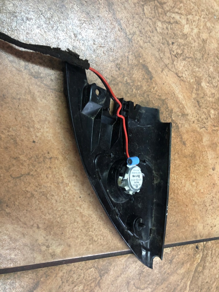 фото №3, Bora 99' динамік трикутник 1j0035411e