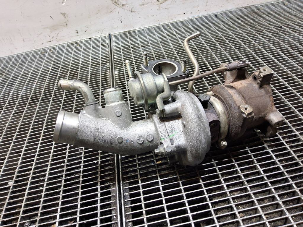 Купити Turbo nissan juke i f15 144111kc2c