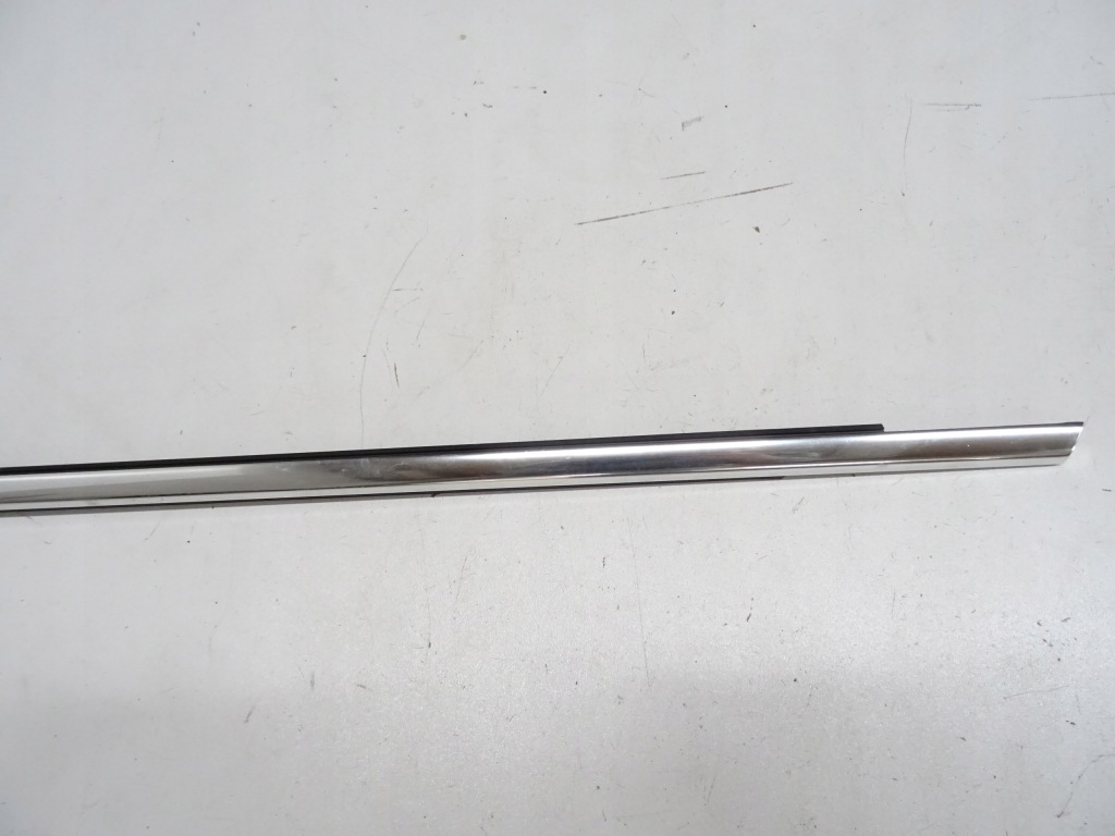 Peugeot 508 sw молдинг ущільнювач хром правий задній Ціна