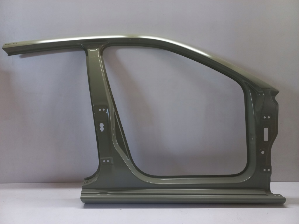 фото №3, Skoda scala 657 порог блок двигателя правый 19-24