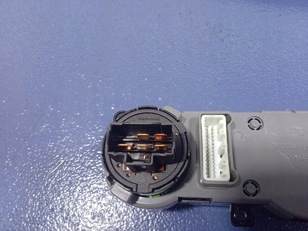 фото №5, Kia ceed i панель переключатель кондиционера обдув 97250-1h201