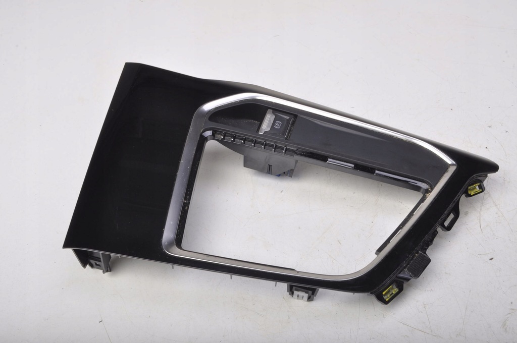 фото №1, Peugeot 5008 ii рамка домкрата 9814833477 anglik