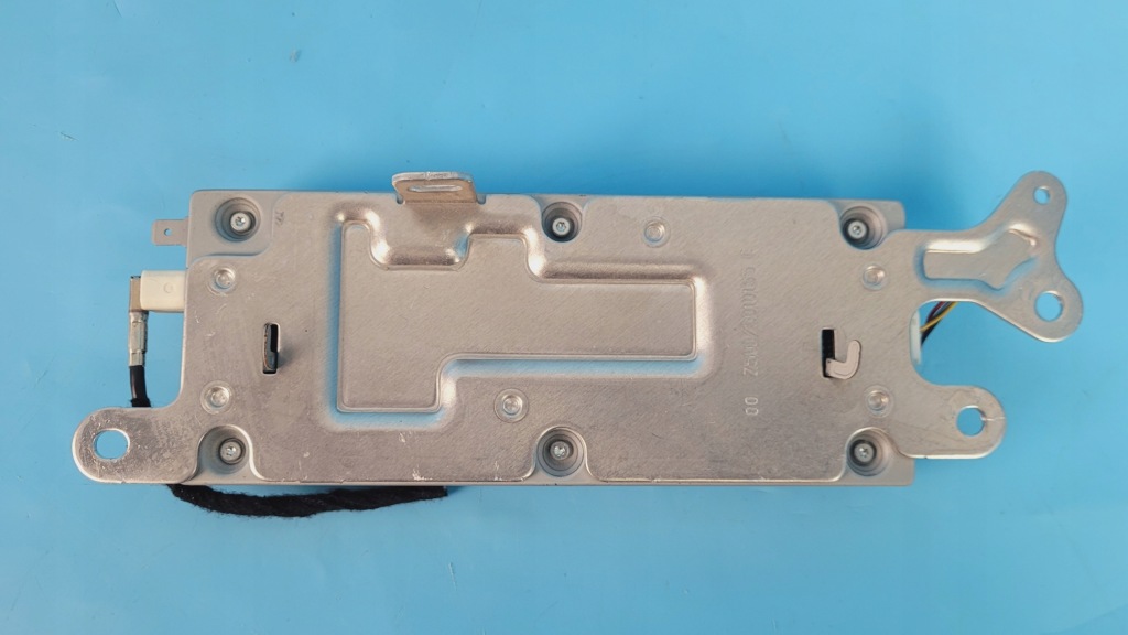 Tesla model 3 21r модуль блок управления усилитель радио 1079755-00-d с Разборки