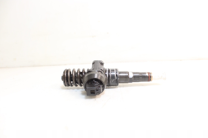 фото №1, Насос-форсунки насос-форсунка audi a3 8p 1.9tdi