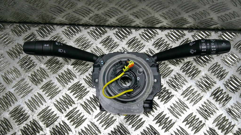 Купити Підрульовий  перемикачі стрічка fiat 500x 15r 07356374140