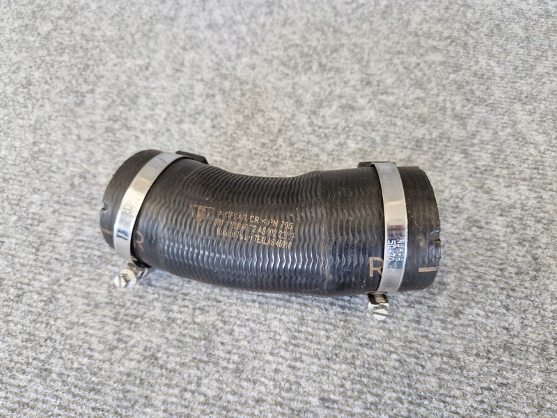 фото №1, Porsche 911 991 99111064672 труба wąż турбины оригинальный номер