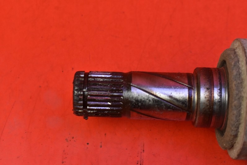 Привідний вал ліва шрус  задні ford kuga mk1 2.0 tdci 12r в Україні