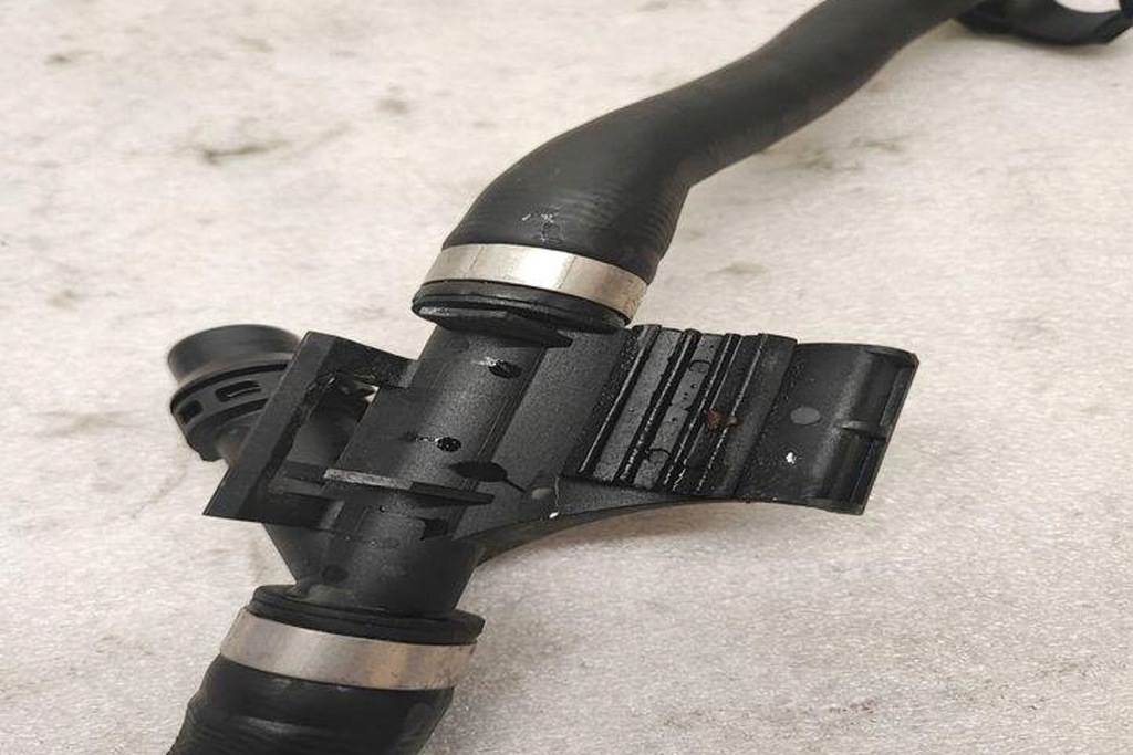 фото №6, Труба охлаждение bmw 4 convertible g23, g83 9475244 2.0l hybrid 140kw 2021