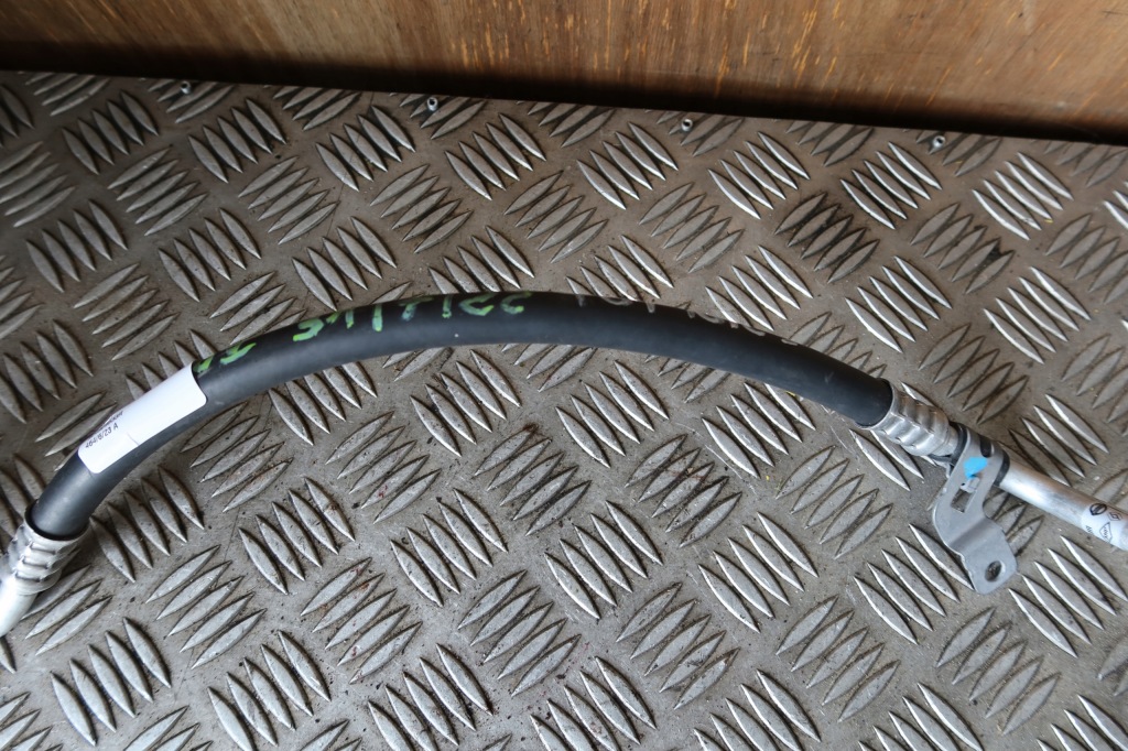 фото №3, Шланг кондиционера clio v 924909533r