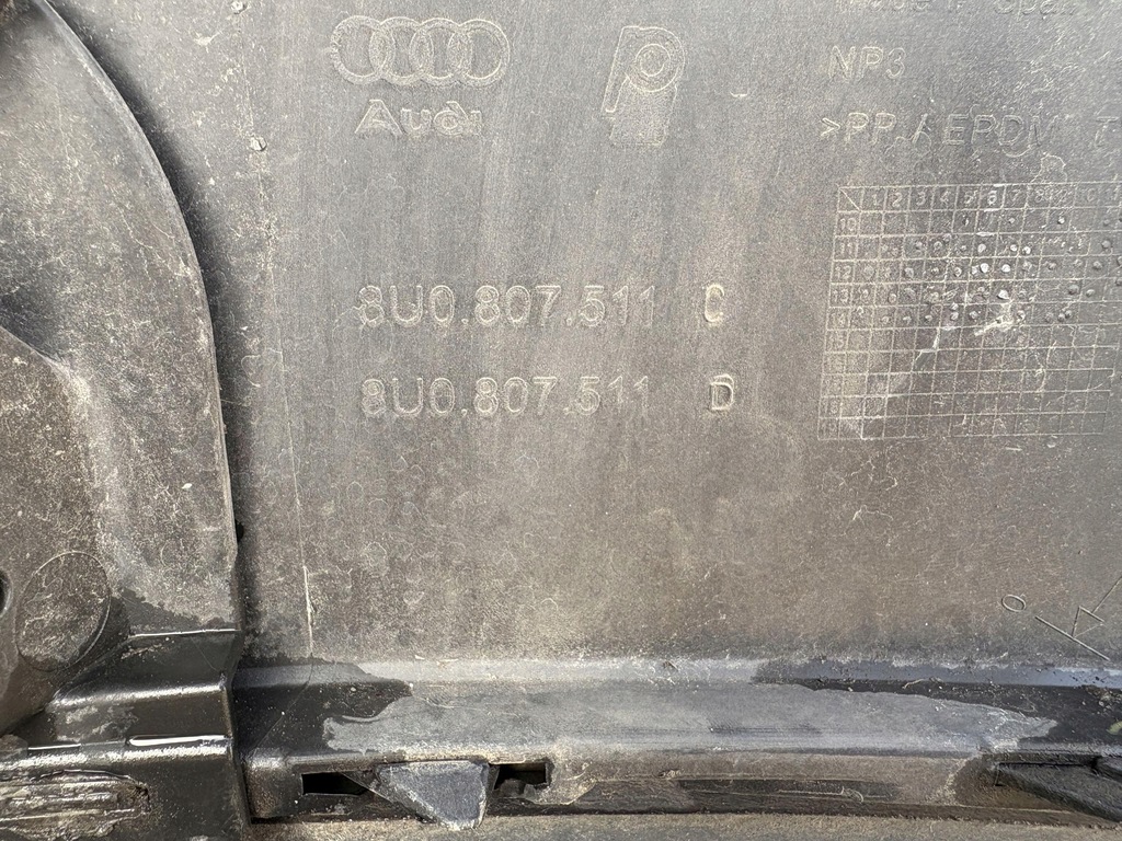фото №15, Audi q3 8u бампер задняя задний 8u0807511c 8u0807521b