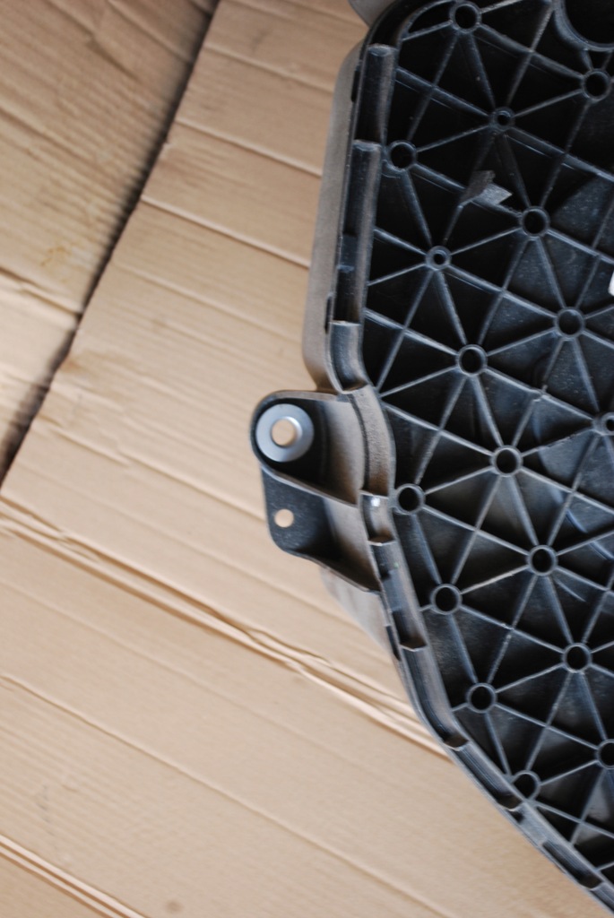 фото №9, Бак adblue audi a4 b9 8w0131878ae