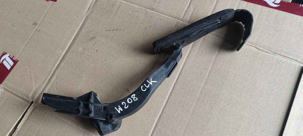 фото №1, Педаль газу mercedes w208 clk 2203010001