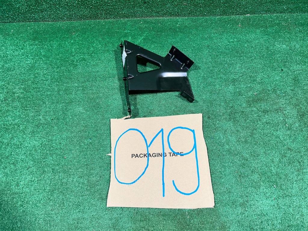 фото №11, Opel combo e rifter berlingo iv кронштейн крыла кронштейн 9817764980