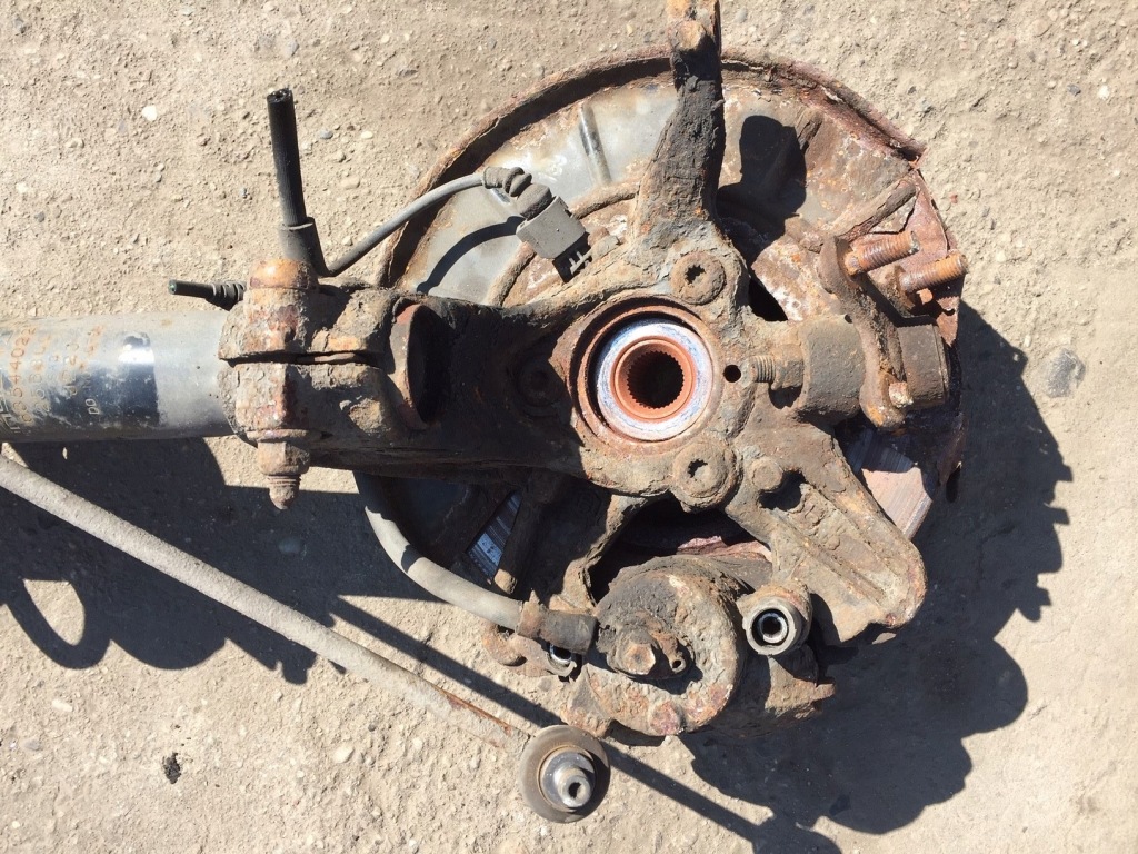 фото №4, Audi a3 8p lift поворотный кулак правая правый перед