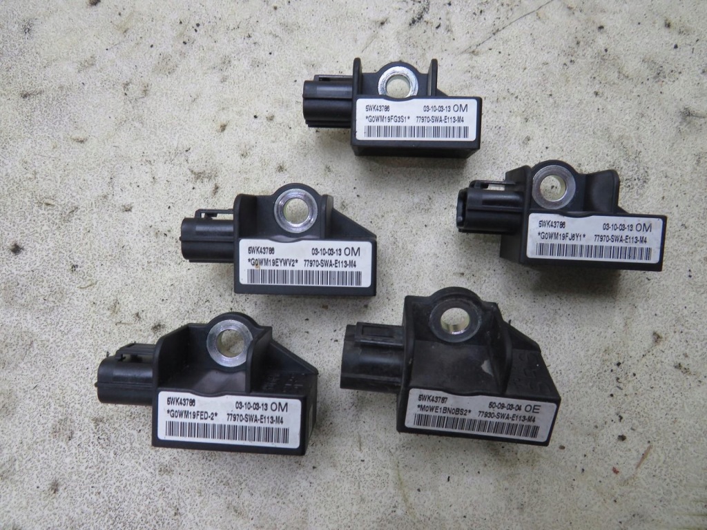 фото №1, Датчик удару crv iii lift 77970-swa-e113-m4