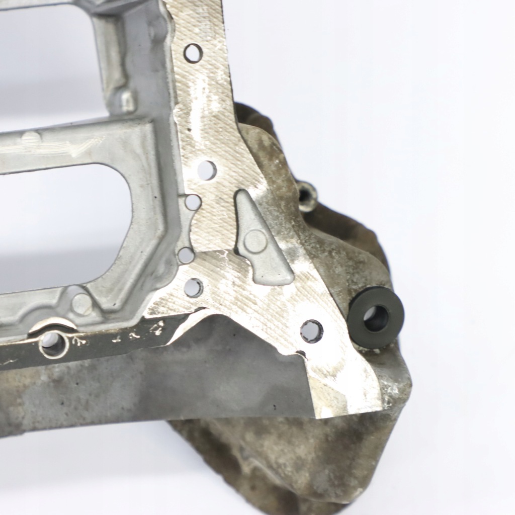 Mercedes w211 двигун бензиновий m272 верхній піддон масляна a2720142102 Ціна