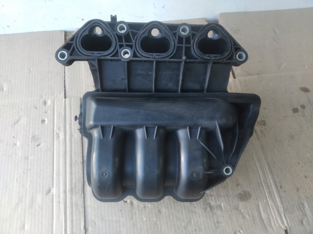 Колектор впускний  двигуна vw audi seat skoda 1,2b 12v 03e129711c в Україні