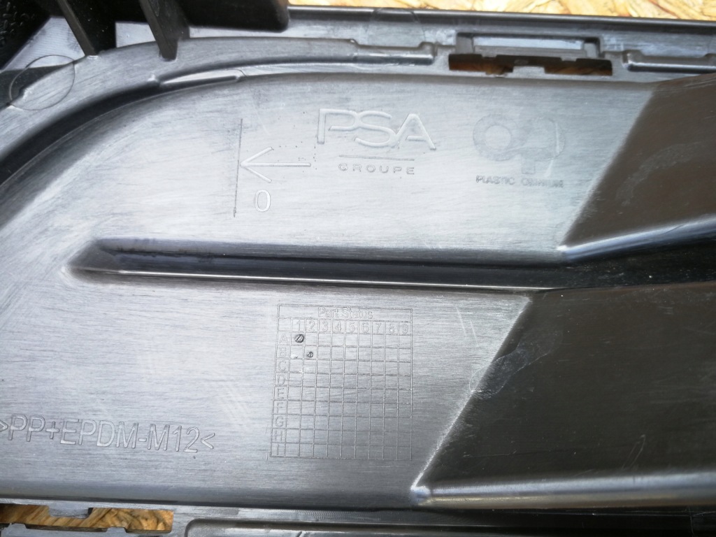 фото №9, Opel mokka b ii 20- решітка радіатора решітка середня бампера передній 9835266280