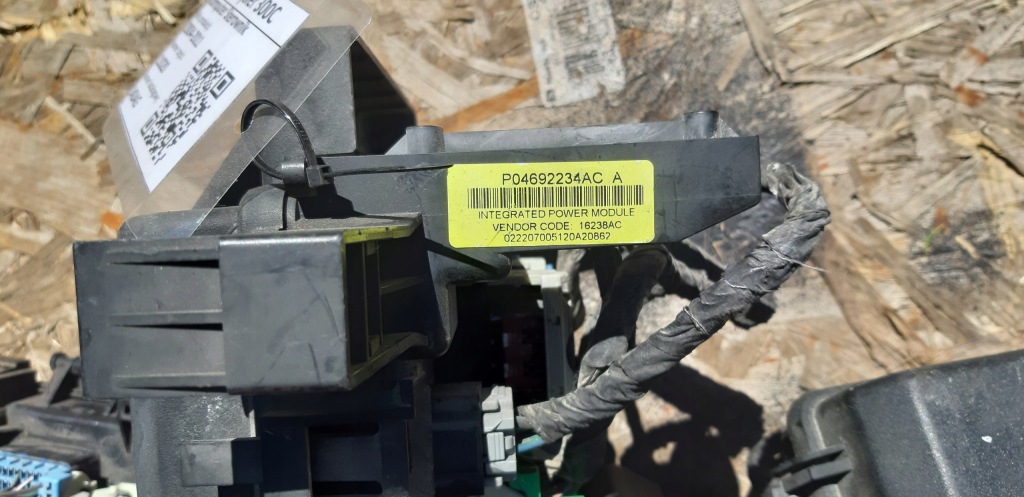 фото №5, Корпус предохранителей chrysler 300c коробка 04-10r