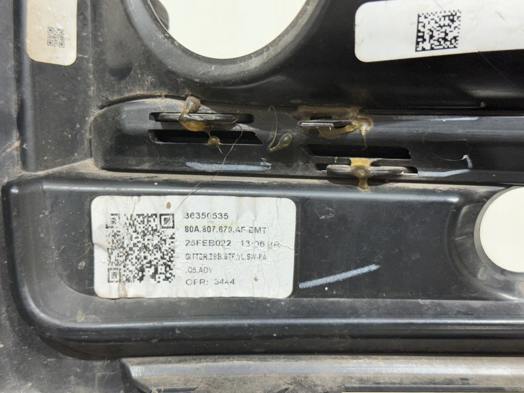 Audi q5 2 80a рестайлинг  решётка решётка  бампера левое  перед оригинал ! Киев