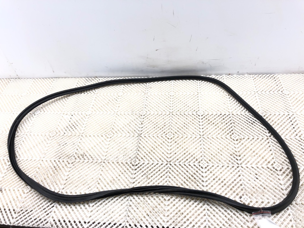 фото №1, Прокладка крышки багажника nissan qashqai j12 crossover