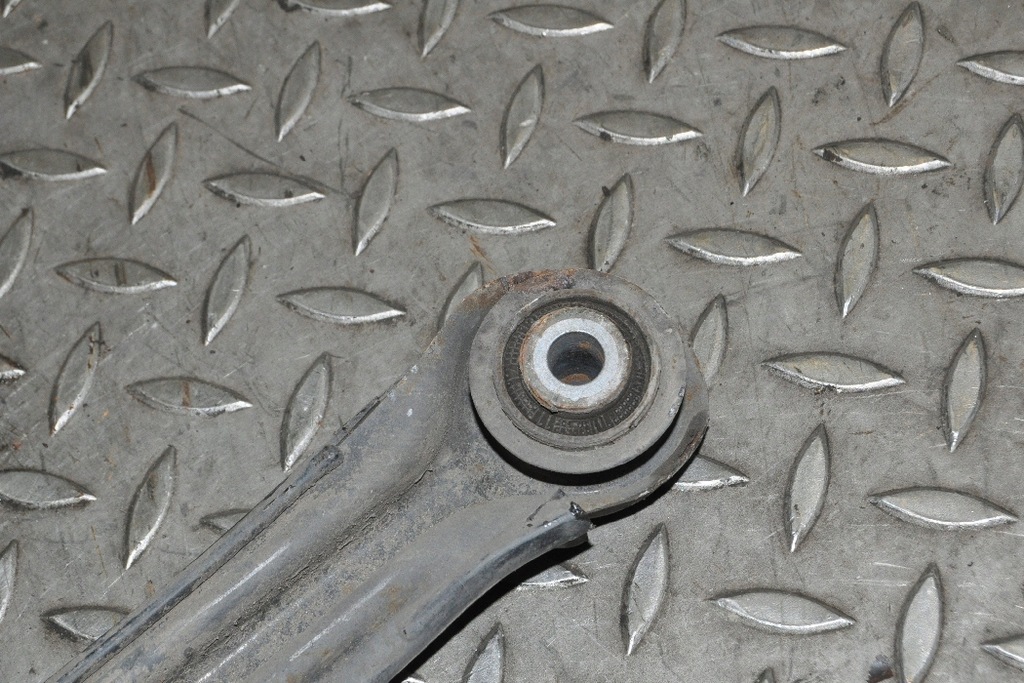 фото №3, Mercedes slk250 r172 2011 rhd задний правый рычаг