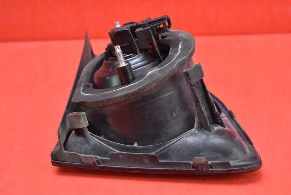 фото №7, Лампа правая задняя задняя 5m0945094h vw golf 5 v plus 03-09