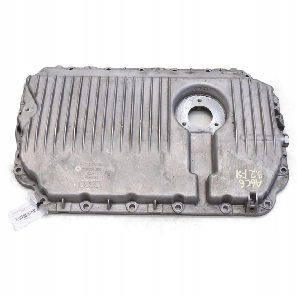 Купити Піддон масляна audi a6 c6 3.2 fsi 06e103604g